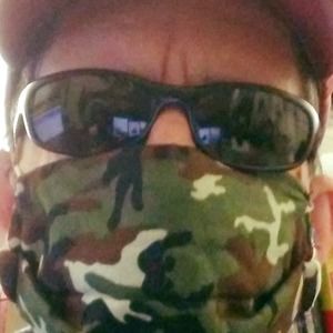 Meet your Posher, Tom